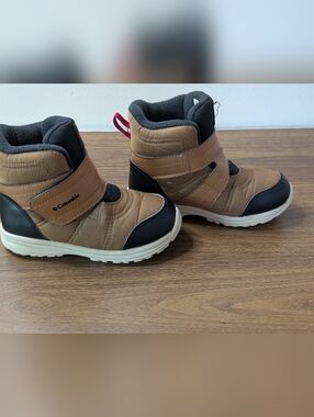 Columbia Youth Unisex Fairbanks Omni Heat Winter Boots